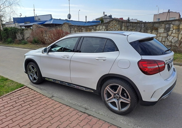 Mercedes-Benz GLA cena 93999 przebieg: 99000, rok produkcji 2018 z Wilamowice małe 56